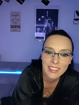 Snapshot of Cassia_Lux_Royal chatting on 06-14-26, 08:00 Cassia Lux Royal online show from 06-14-26, 08:00