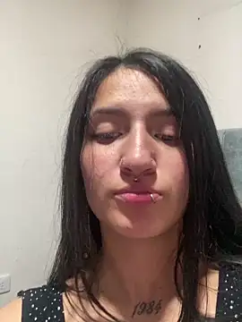 Any white online show from 06-07-26, 05:27