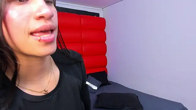 Snapshot of Gaby_Skinny_ chatting on 07-03-26, 09:05 Gaby Skinny online show from 07-03-26, 09:05