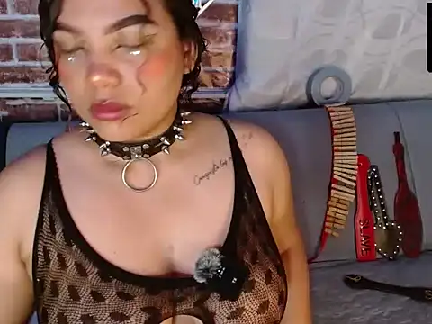 emma bdsm  online show from 06-11-26, 07:45