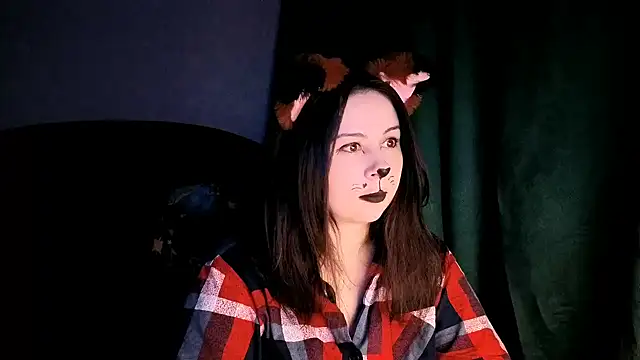 Snapshot of KattyySummer chatting on 06-06-26, 10:03 KattyySummer online show from 06-06-26, 10:03