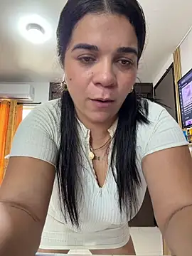 Siri Luxx online show from 07-17-26, 10:03