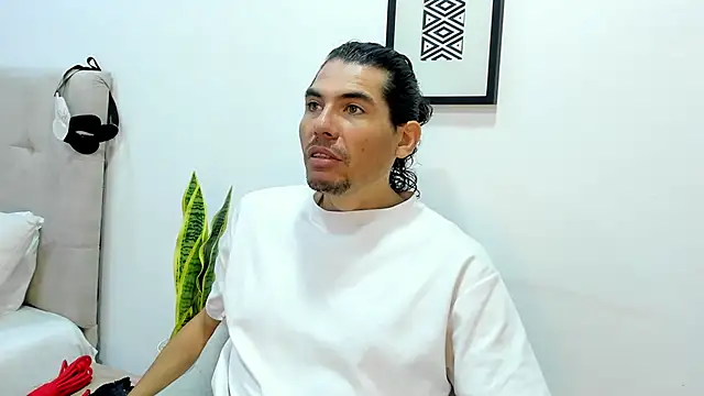 Snapshot of Antony_Stone chatting on 06-04-26, 12:44 Antony Stone online show from 06-04-26, 12:44