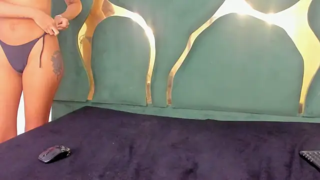Snapshot of Mila_petiteasm chatting on 06-05-26, 12:55 Mila petiteasm online show from 06-05-26, 12:55
