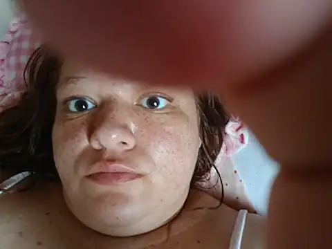 Snapshot of rubyviolet277 chatting on 06-05-26, 10:15 rubyviolet277 online show from 06-05-26, 10:15