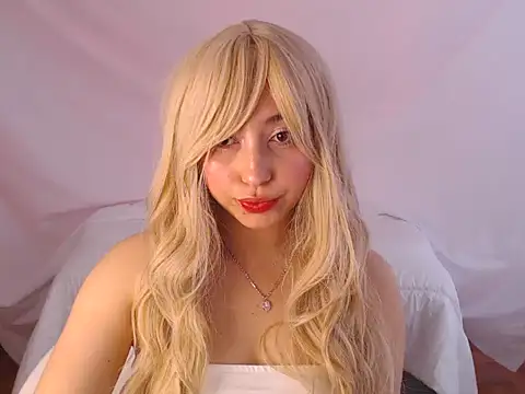 Snapshot of Han_Minji chatting on 07-13-26, 06:55 Han Minji online show from 07-13-26, 06:55