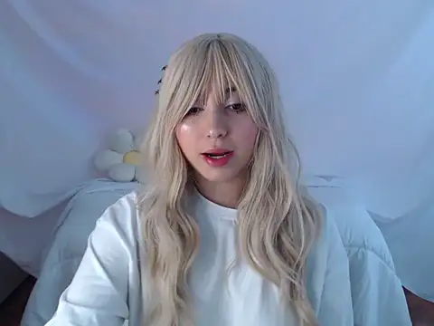 Snapshot of Han_Minji chatting on 07-27-26, 06:59 Han Minji online show from 07-27-26, 06:59