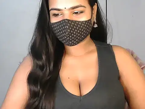 Snapshot of Curvy_Deepa chatting on 06-06-26, 05:34 Curvy Deepa online show from 06-06-26, 05:34