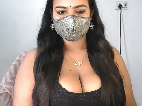 Snapshot of Curvy_Deepa chatting on 07-23-26, 01:58 Curvy Deepa online show from 07-23-26, 01:58