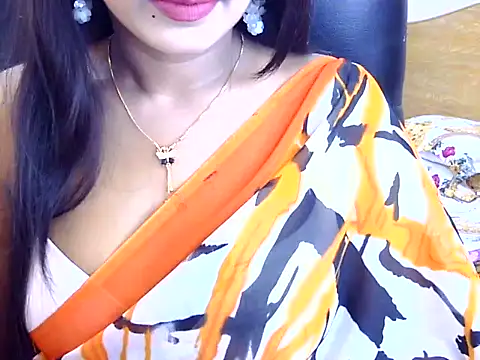 Snapshot of Noor_Zarin27 chatting on 07-11-26, 07:16 Noor Zarin27 online show from 07-11-26, 07:16