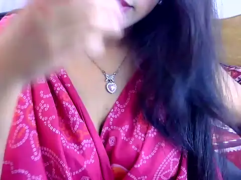 Snapshot of Noor_Zarin27 chatting on 07-29-26, 04:27 Noor Zarin27 online show from 07-29-26, 04:27