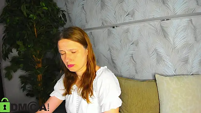 Snapshot of Kathrine-Meyer chatting on 06-10-26, 01:06 Kathrine-Meyer online show from 06-10-26, 01:06