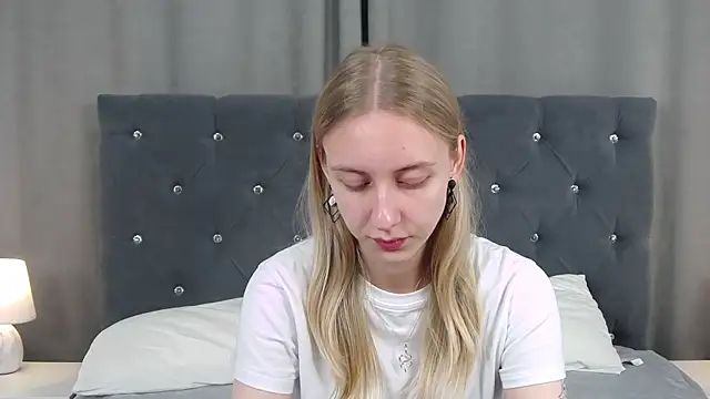 LirienVexx online show from 06-25-26, 05:12
