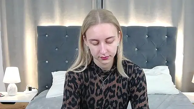 LirienVexx online show from 06-27-26, 04:06