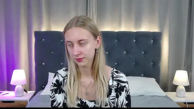 LirienVexx online show from 07-29-26, 04:10