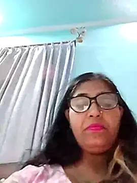 Snapshot of Hina4577 chatting on 06-07-26, 06:28 Hina4577 online show from 06-07-26, 06:28