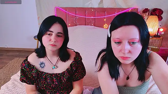 RuthHalll online show from 06-18-26, 10:09