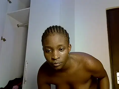 Snapshot of Melahnyn chatting on 06-07-26, 10:35 Melahnyn online show from 06-07-26, 10:35