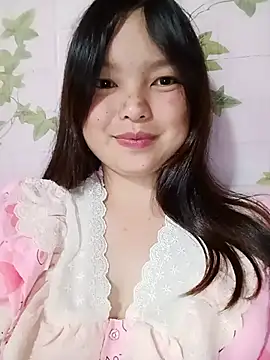 Snapshot of Linna-bae chatting on 06-30-26, 01:56 Linna-bae online show from 06-30-26, 01:56