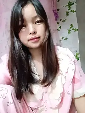 Snapshot of Linna-bae chatting on 07-02-26, 11:27 Linna-bae online show from 07-02-26, 11:27