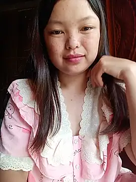 Snapshot of Linna-bae chatting on 07-04-26, 01:01 Linna-bae online show from 07-04-26, 01:01