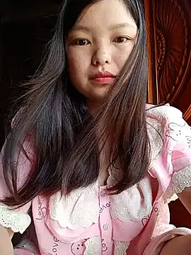 Snapshot of Linna-bae chatting on 07-05-26, 01:12 Linna-bae online show from 07-05-26, 01:12