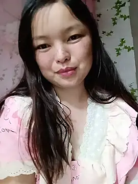 Snapshot of Linna-bae chatting on 07-05-26, 11:06 Linna-bae online show from 07-05-26, 11:06