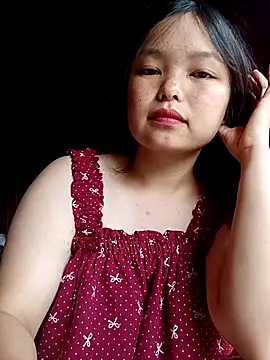 Snapshot of Linna-bae chatting on 07-09-26, 01:09 Linna-bae online show from 07-09-26, 01:09