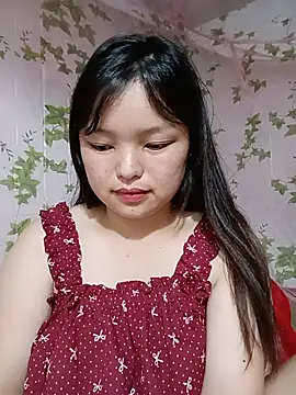 Snapshot of Linna-bae chatting on 07-22-26, 12:08 Linna-bae online show from 07-22-26, 12:08