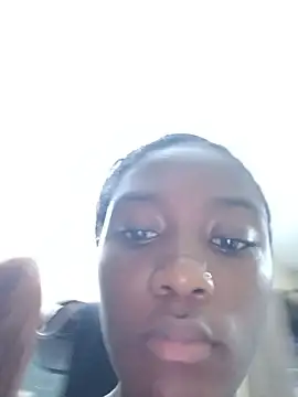 Snapshot of Sweet-Hennessy chatting on 06-19-26, 05:39 Sweet-Hennessy online show from 06-19-26, 05:39