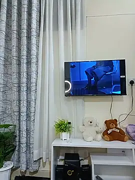 Snapshot of Sweet-Hennessy chatting on 07-26-26, 04:25 Sweet-Hennessy online show from 07-26-26, 04:25
