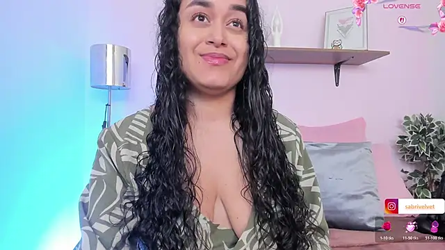 Snapshot of SabriVelvet chatting on 06-08-26, 11:32 SabriVelvet online show from 06-08-26, 11:32