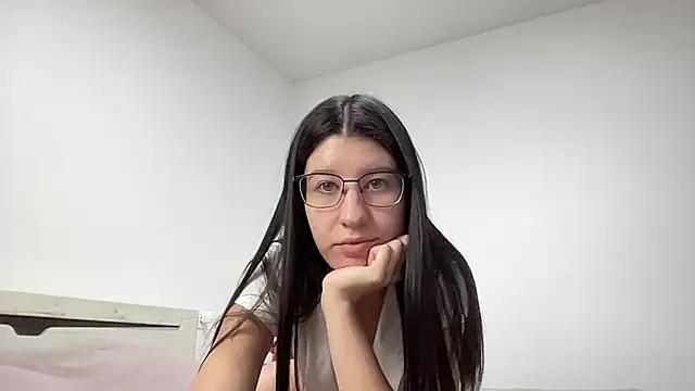 Leeka 08 online show from 07-04-26, 01:39