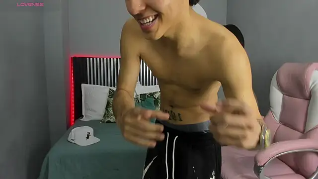 Axel Mendozaa online show from 06-09-26, 07:58