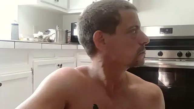 Snapshot of Daddy_Smallz_xxx chatting on 07-15-26, 09:42 Daddy Smallz xxx online show from 07-15-26, 09:42