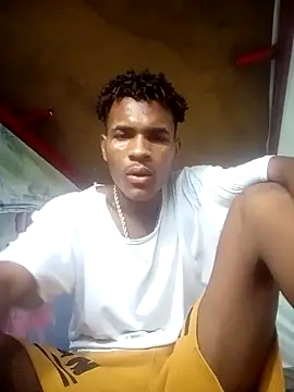 Snapshot of dantecruz19 chatting on 06-04-26, 11:00 dantecruz19 online show from 06-04-26, 11:00