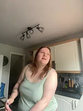 Snapshot of Curvy_Vanilla chatting on 06-06-26, 03:39 Curvy Vanilla online show from 06-06-26, 03:39