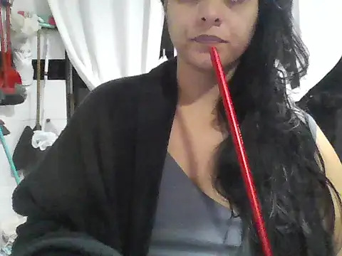 Snapshot of Isabel2q5n chatting on 06-06-26, 02:49 Isabel2q5n online show from 06-06-26, 02:49