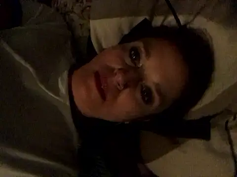 fresasabrosa69 online show from 06-18-26, 04:57