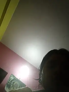 Snapshot of Sampa-hot-boudi chatting on 06-15-26, 05:04 Sampa-hot-boudi online show from 06-15-26, 05:04