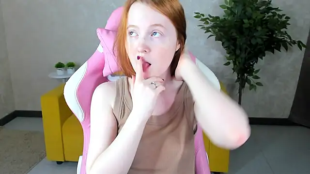 Snapshot of ari-kittyy chatting on 06-08-26, 04:13 ari-kittyy online show from 06-08-26, 04:13