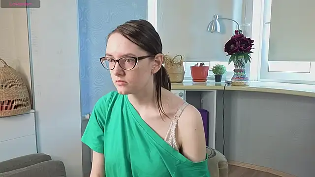 EstelaWeninger online show from 07-25-26, 04:10