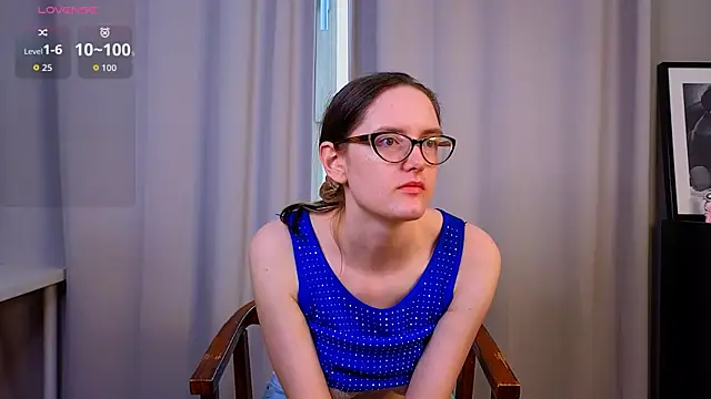 EstelaWeninger online show from 07-31-26, 04:12