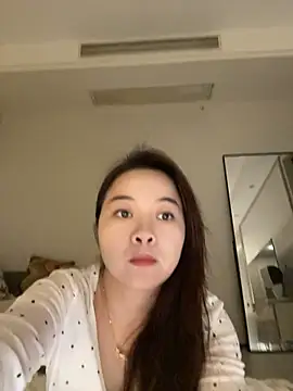 qianduoduo521 online show from 07-07-26, 03:38