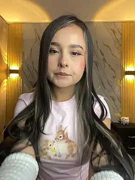 Snapshot of Tinakitten chatting on 06-07-26, 11:47 Tinakitten online show from 06-07-26, 11:47