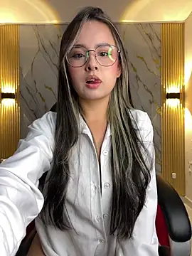 Snapshot of Tinakitten chatting on 06-09-26, 11:44 Tinakitten online show from 06-09-26, 11:44