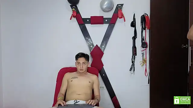 Nicolas AthleticBoy online show from 06-29-26, 08:09