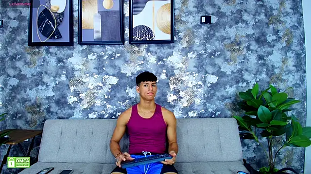 Nicolas AthleticBoy online show from 07-16-26, 11:49