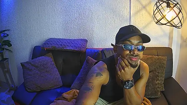 Snapshot of ethan_jons chatting on 06-06-26, 07:29 ethan jons online show from 06-06-26, 07:29