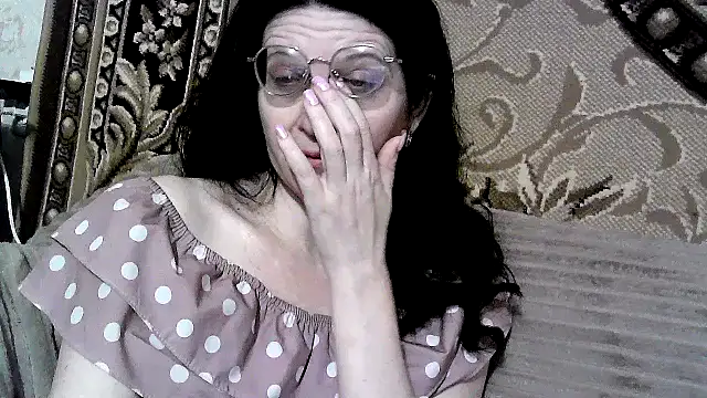 Snapshot of Dear_Annet chatting on 06-09-26, 08:31 Dear Annet online show from 06-09-26, 08:31